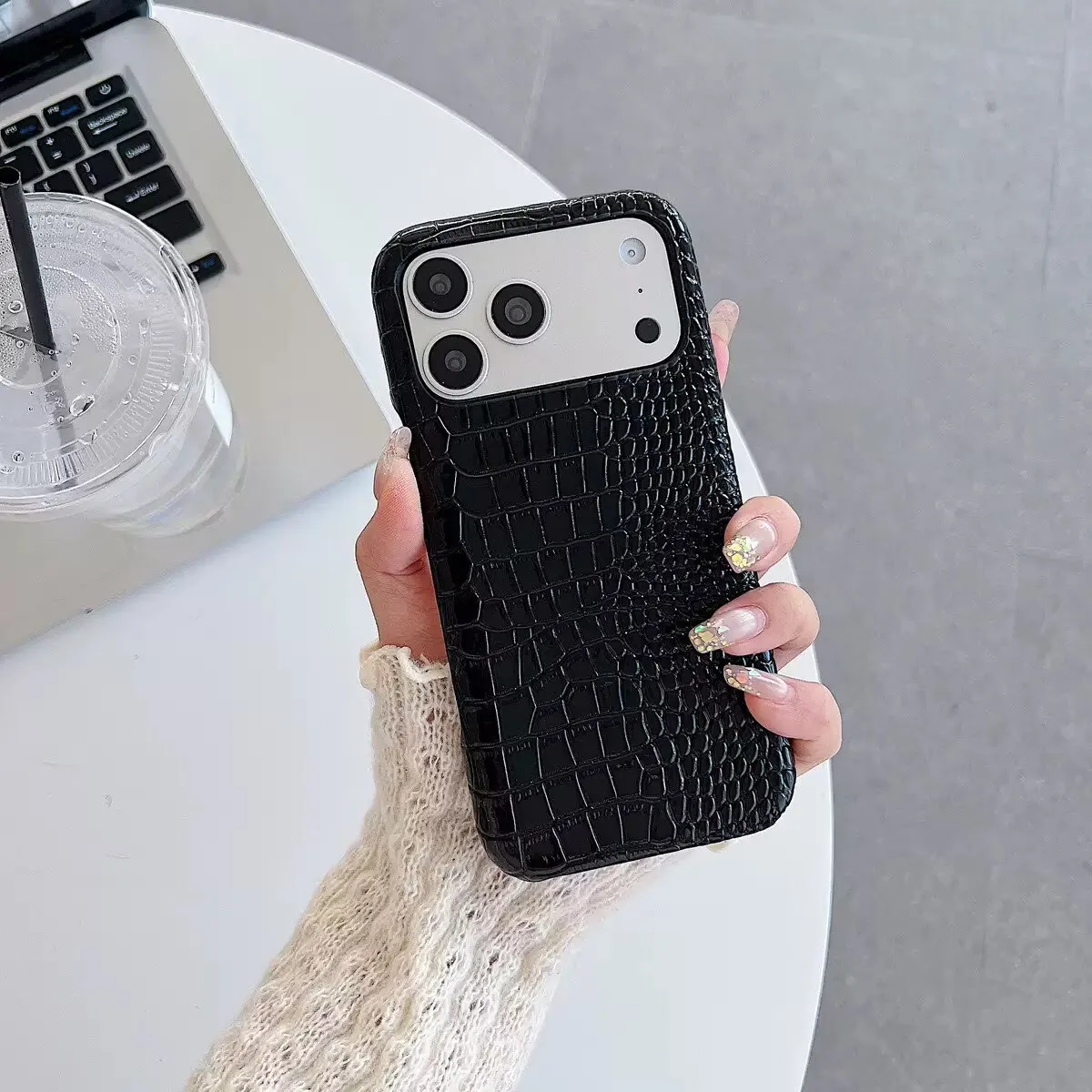 حافظة هاتف فاخرة بنمط جلد التم - مراجعة Phone Accessories Useful وسعره